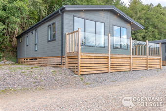 Luxury 2bed Lakeland Kenmore Lodge on the shore of Loch Ness