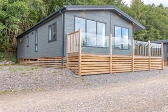 Luxury 2bed Lakeland Kenmore Lodge on the shore of Loch Ness