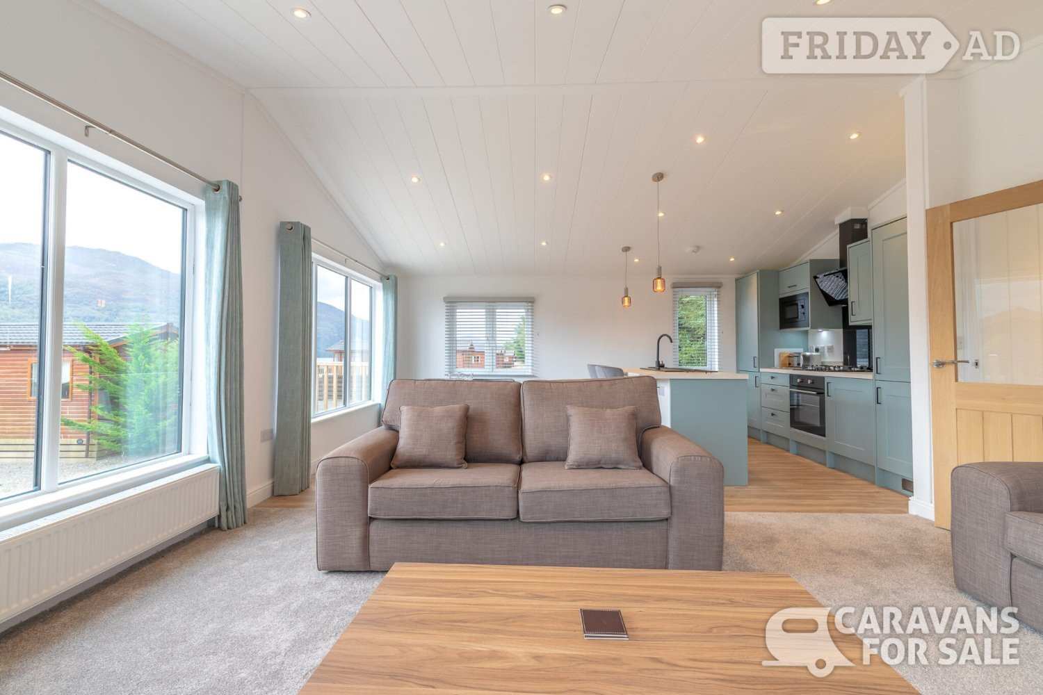 Luxury 2bed Lakeland Kenmore Lodge on the shore of Loch Ness