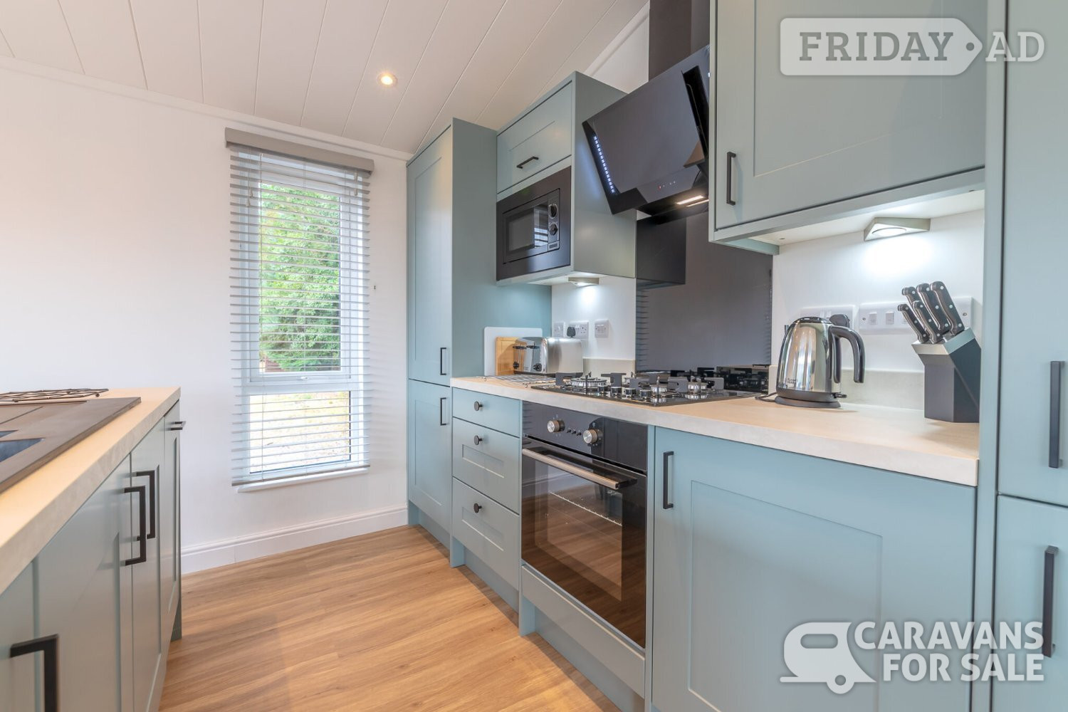 Luxury 2bed Lakeland Kenmore Lodge on the shore of Loch Ness - Holiday Homes in Invermoriston
