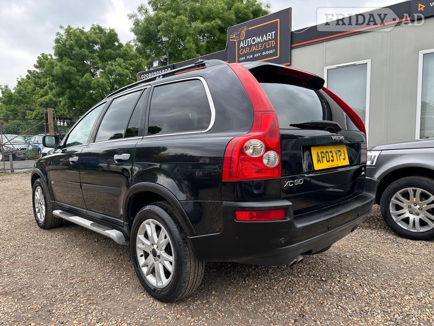 Volvo XC90 2003 - Cars in Sunbury-On-Thames