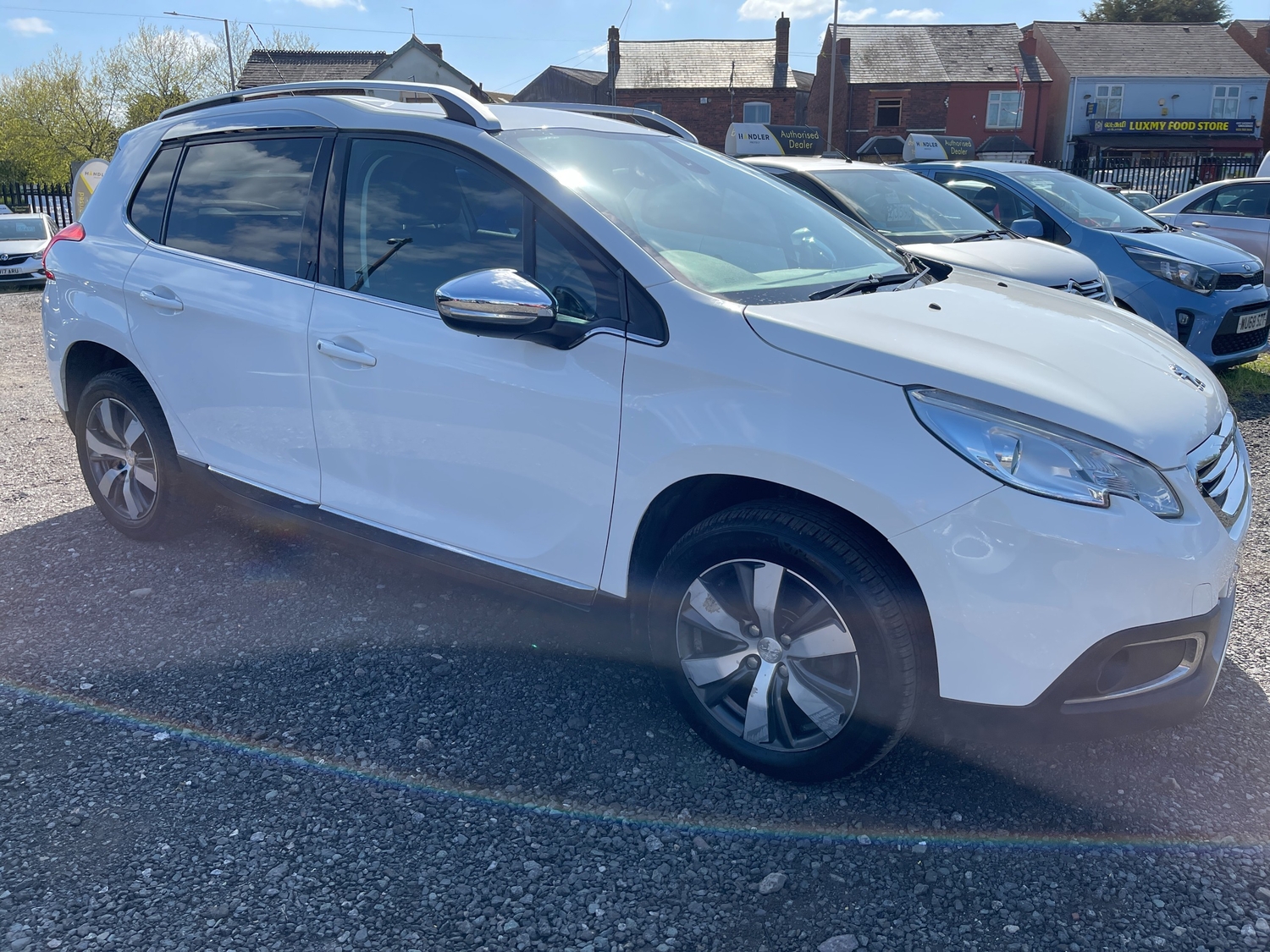 Peugeot 2008 2014 - Cars in Oldbury