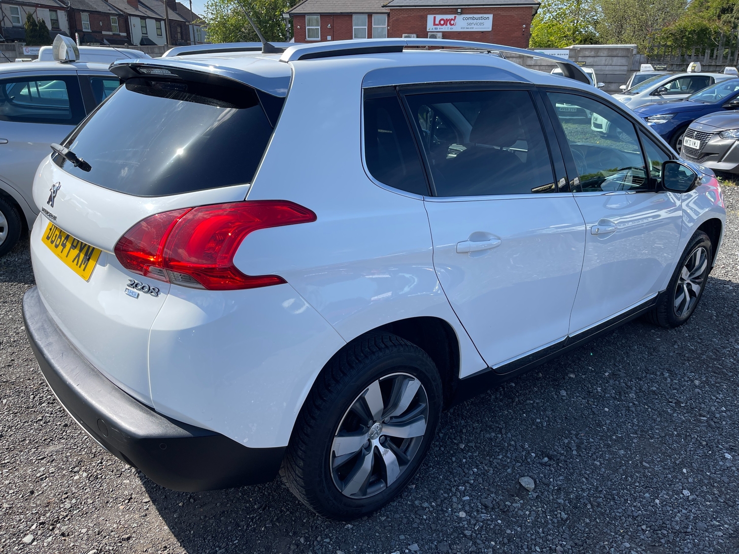 Peugeot 2008 2014 - Cars