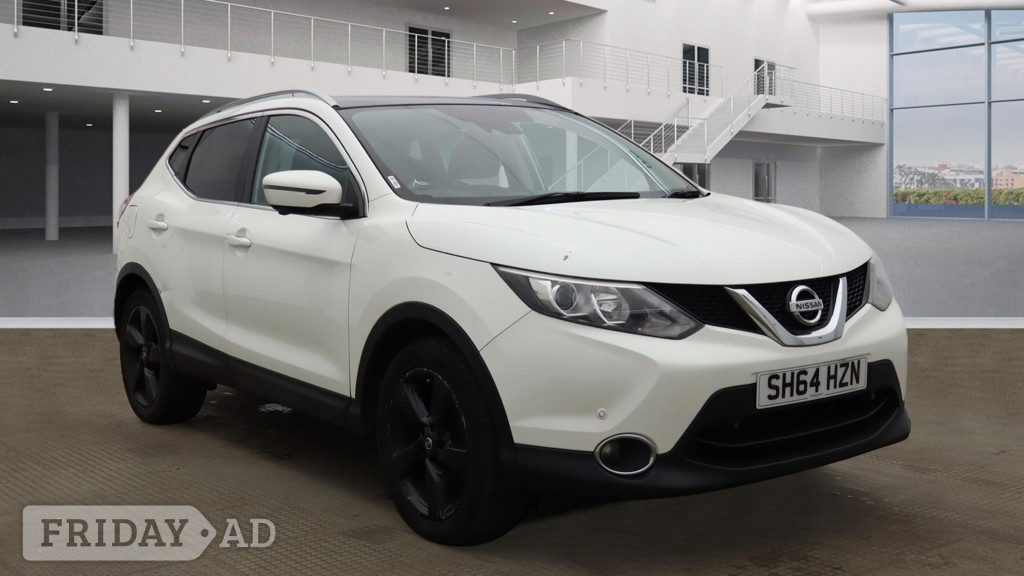 Nissan Qashqai 2014 in Hounslow