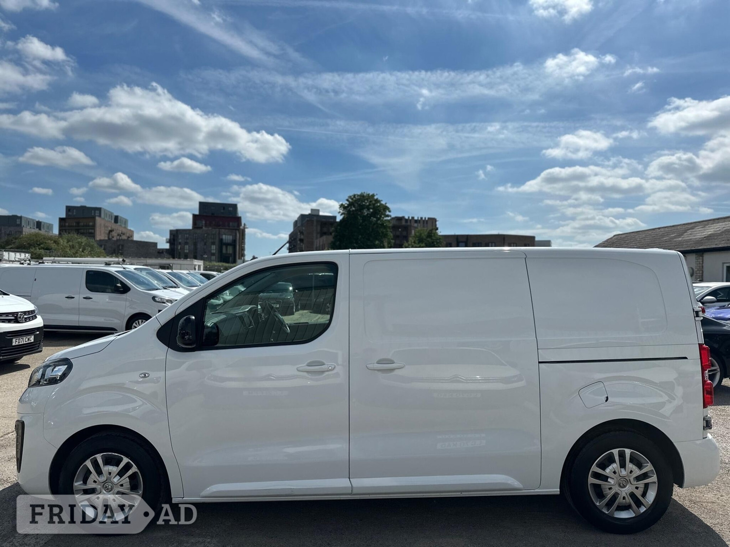 Vauxhall Vivaro 2021 - Vans & Commercial Vehicles