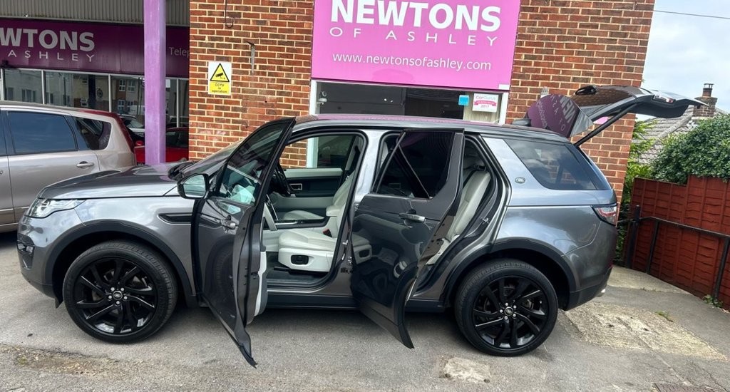 Land Rover Discovery Sport 2017 - Cars