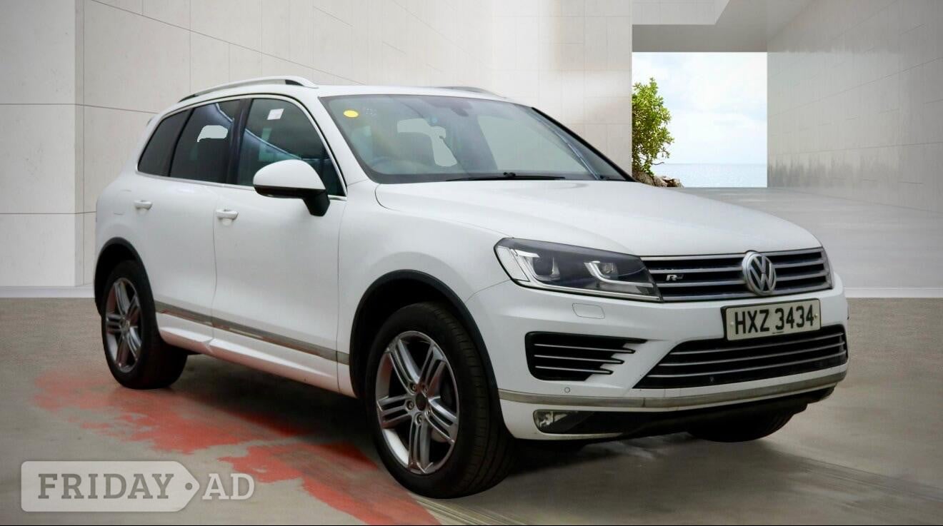 Volkswagen Touareg 2015 in Upper North Dean