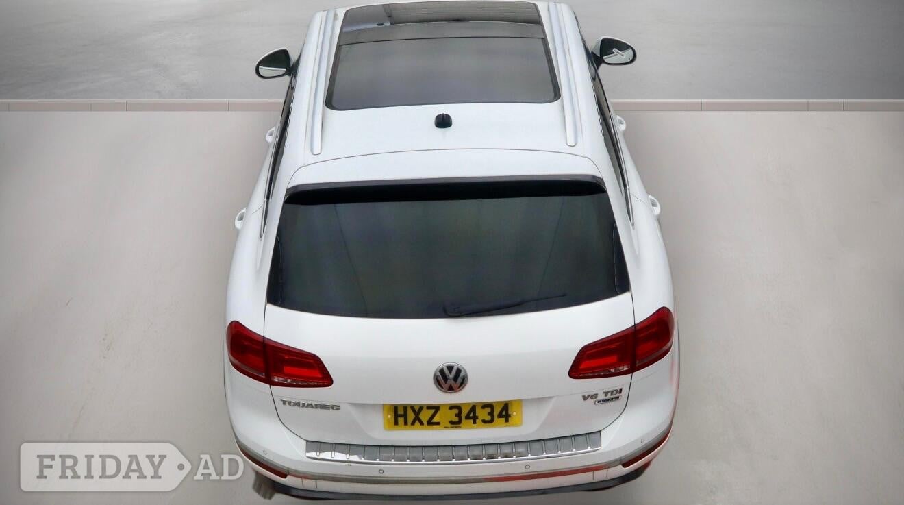 Volkswagen Touareg 2015 - Cars
