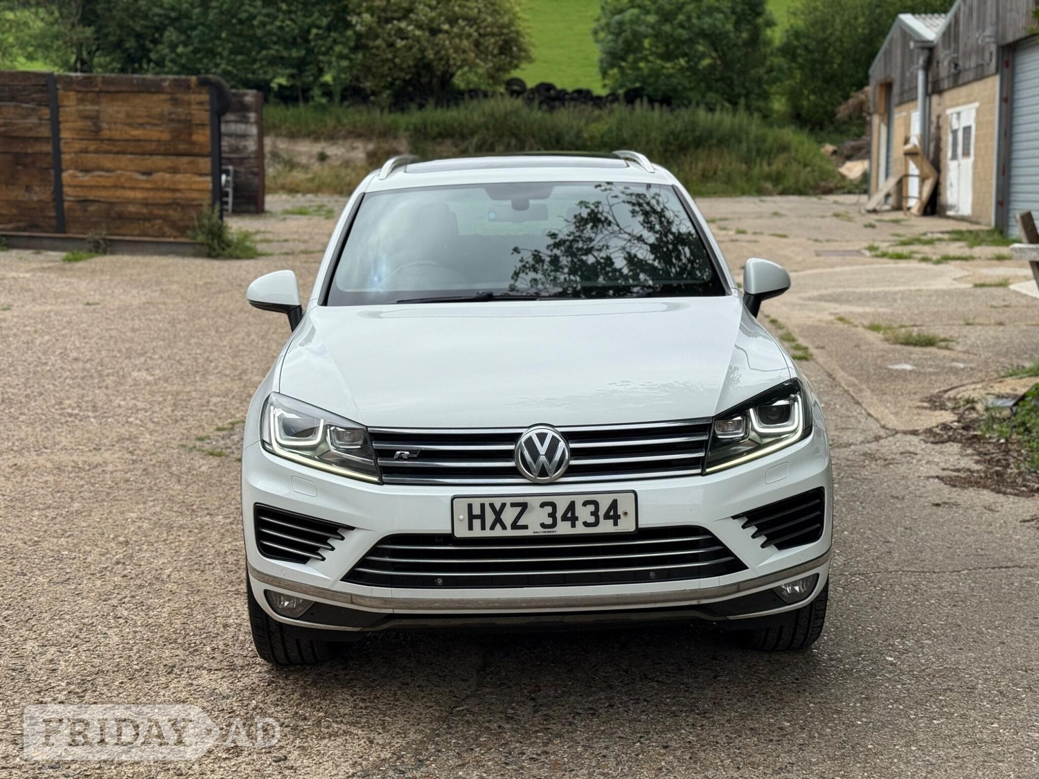 Volkswagen Touareg 2015 - Cars in Upper North Dean