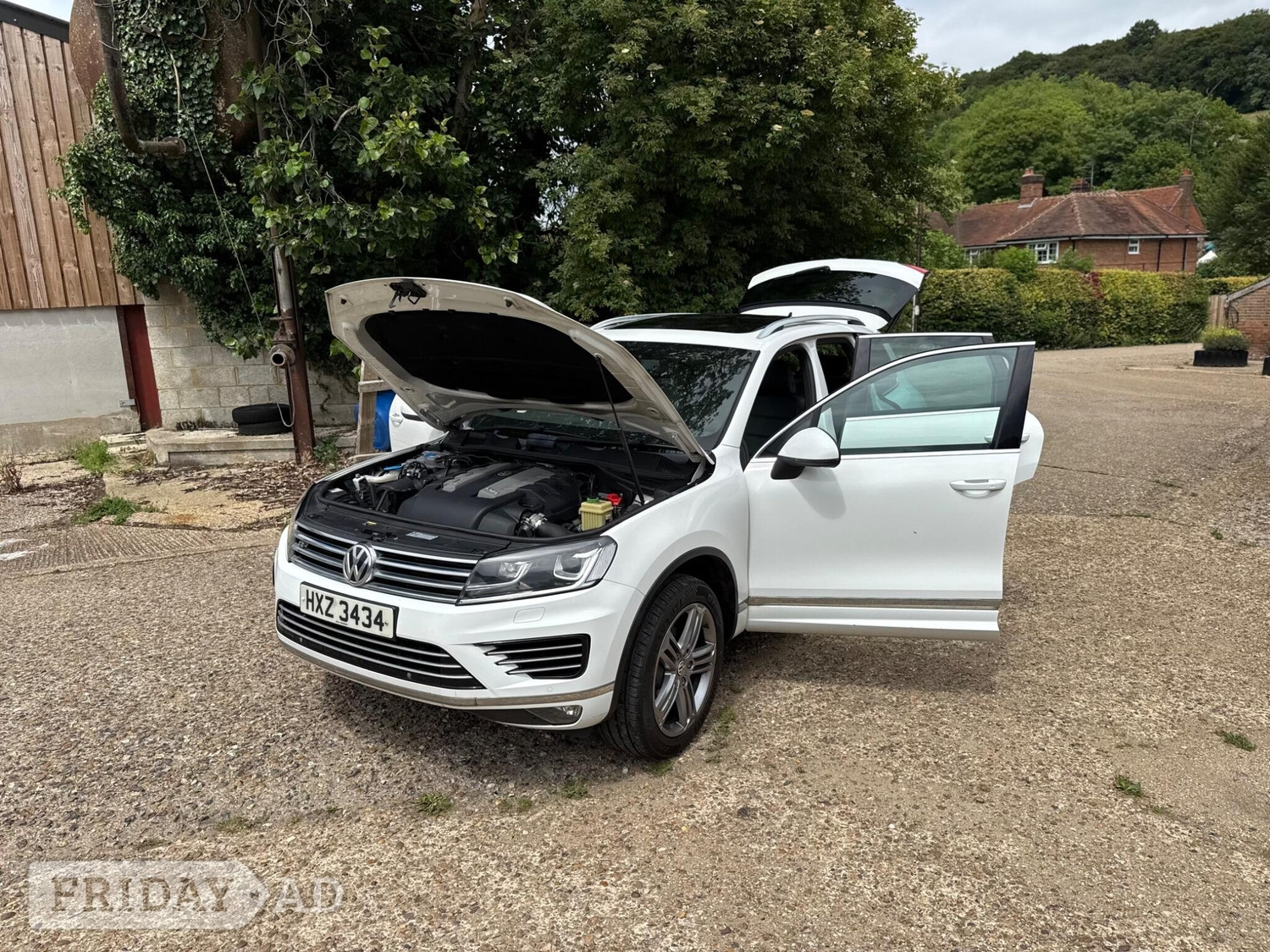 Volkswagen Touareg 2015 - Cars