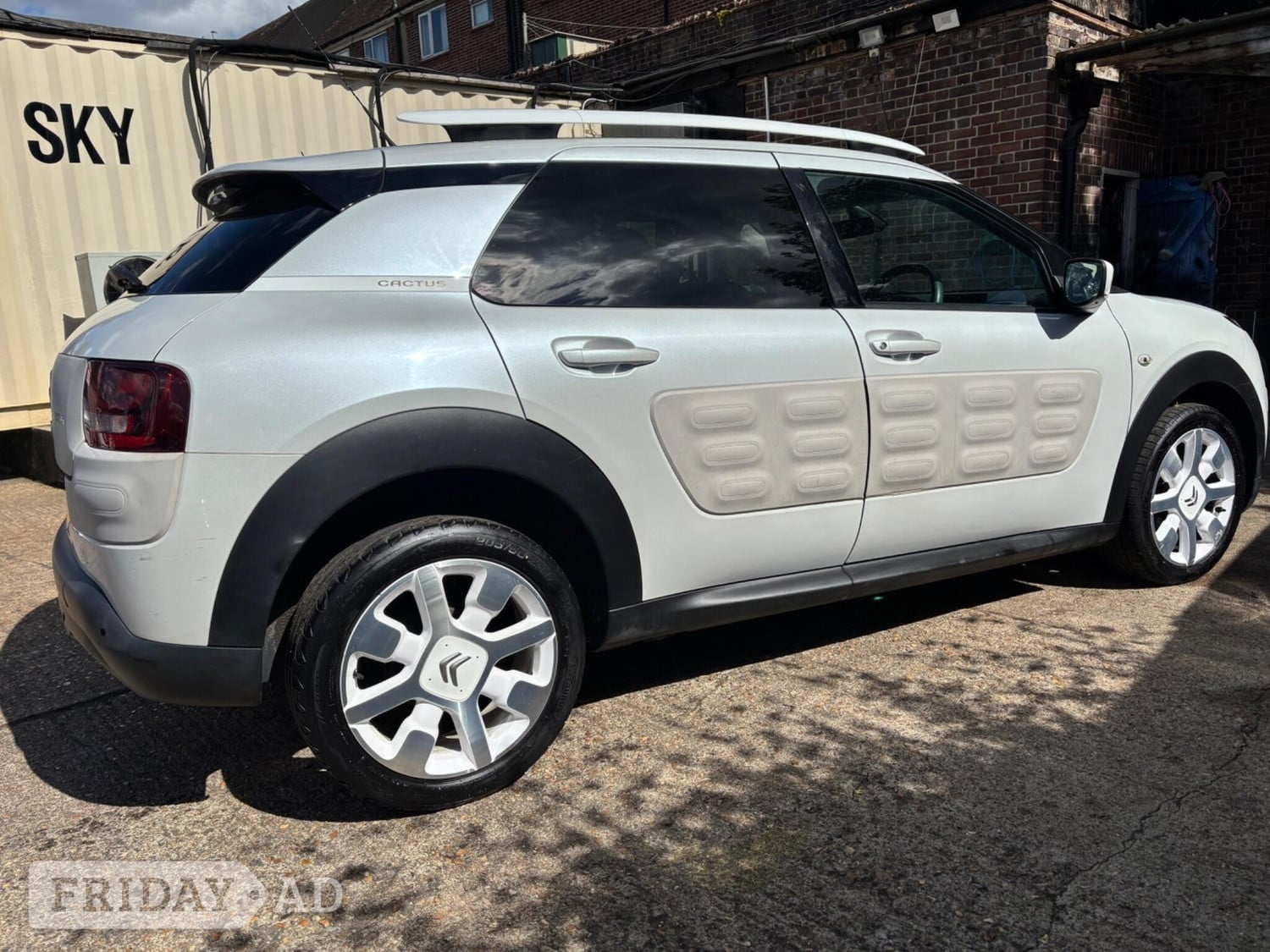 [ berth ]Citroen C4 Cactus