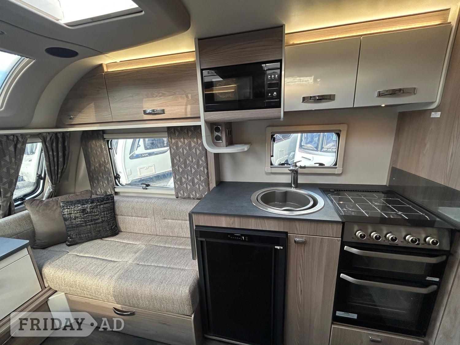 Swift Challenger Exclusive 580 2025 - Motorhomes & Caravans in Thirsk