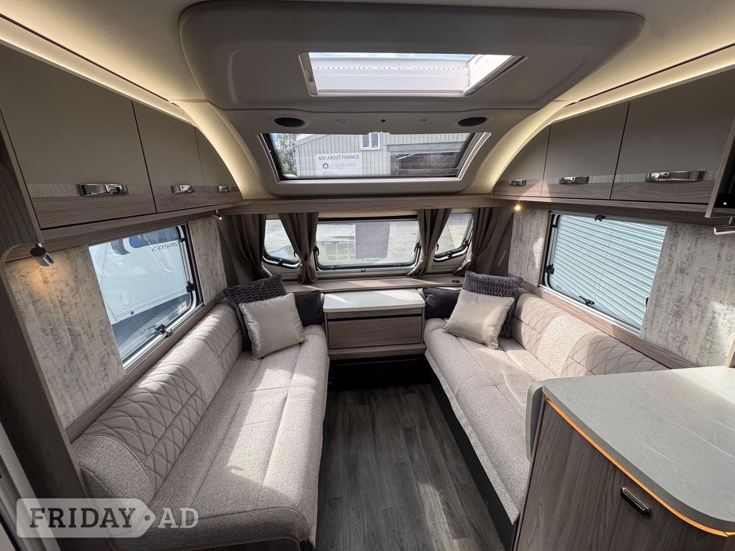 Swift Challenger Exclusive 580 2025 - Motorhomes & Caravans
