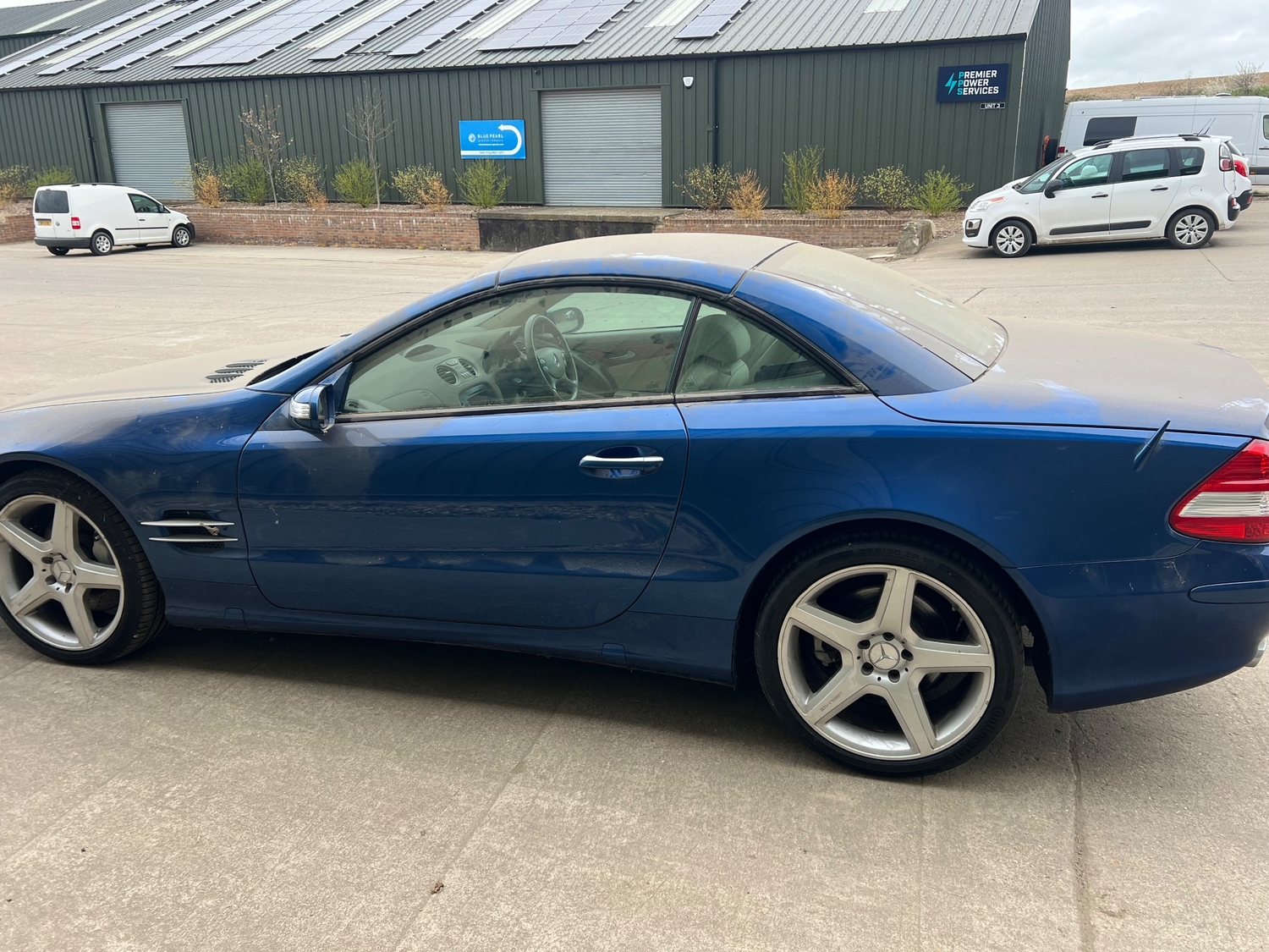 Mercedes-Benz SL500 Stevenage