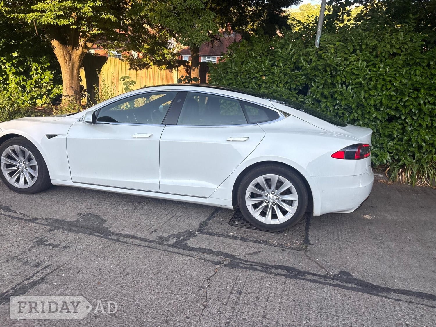 [ berth ]Tesla Model S