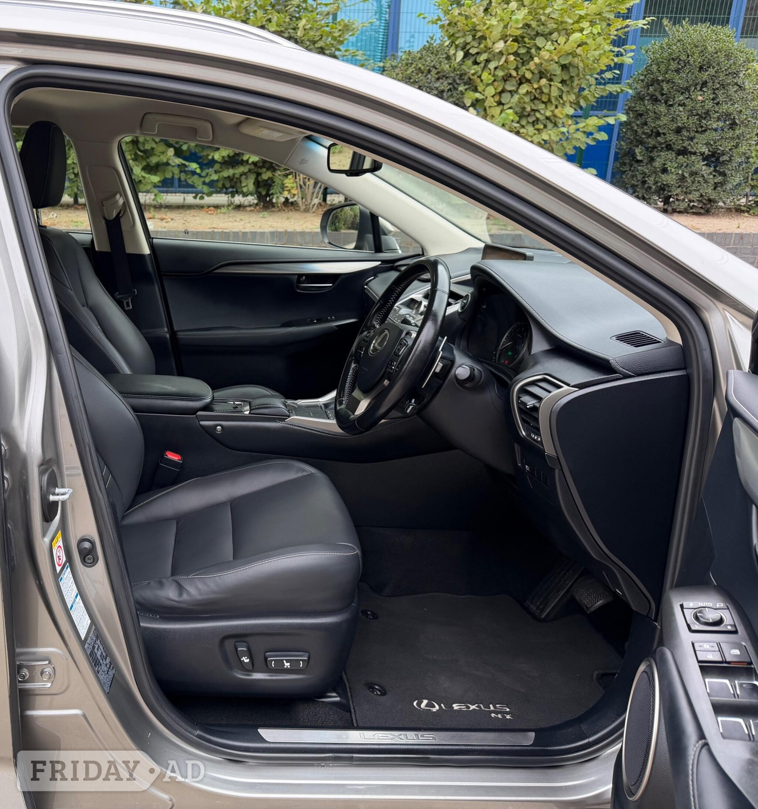 [ berth ]Lexus NX