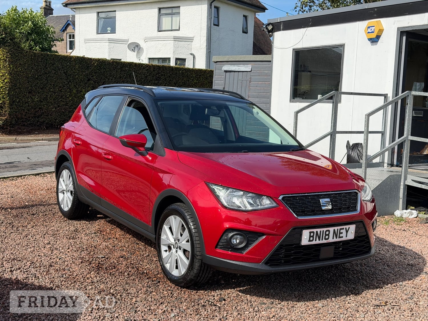 [ berth ]SEAT Arona