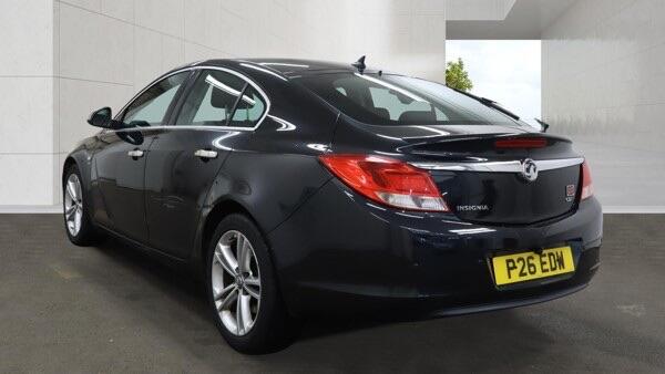 Vauxhall Insignia 2011 - Cars