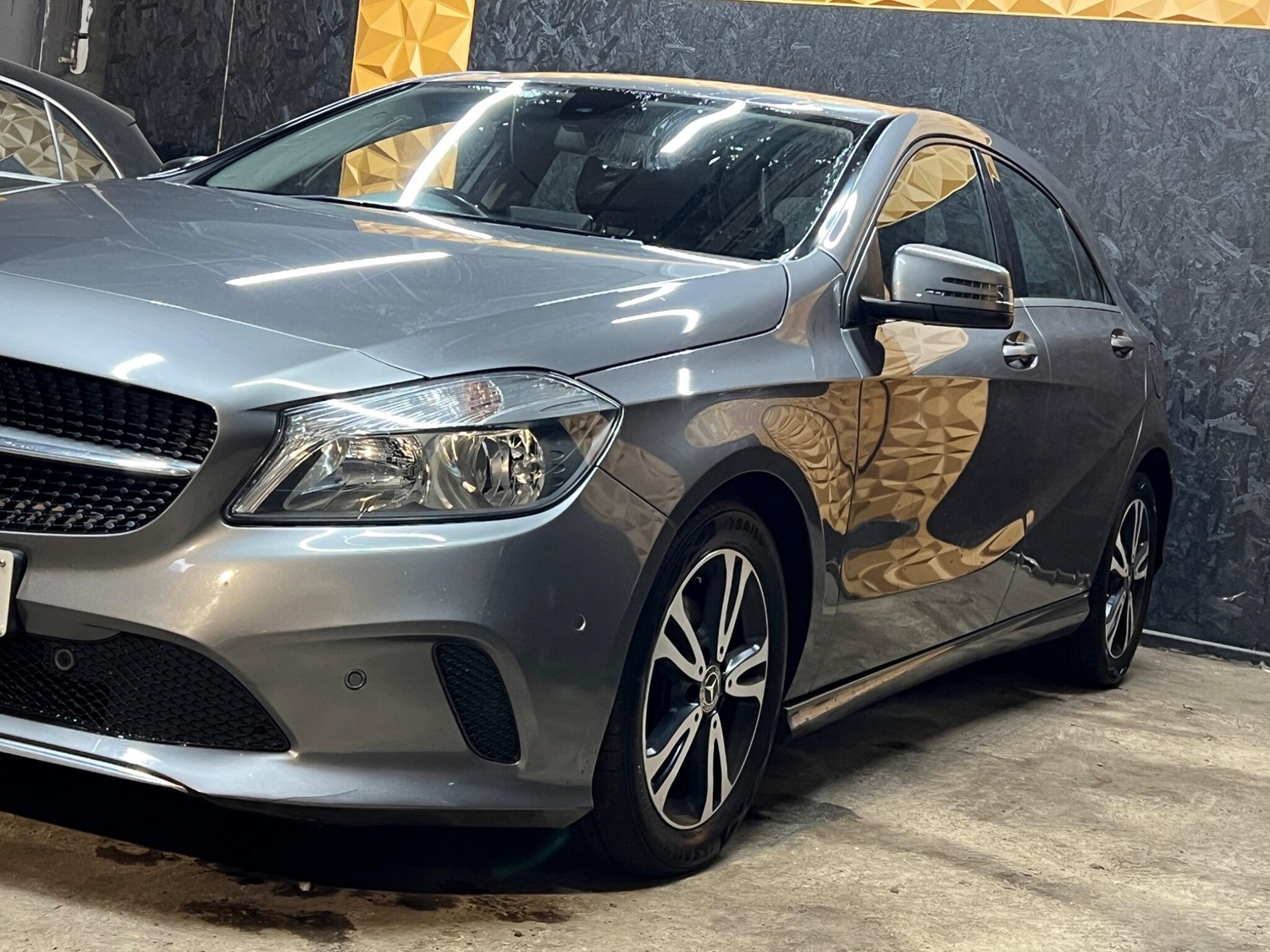 [ berth ]Mercedes-Benz A Class