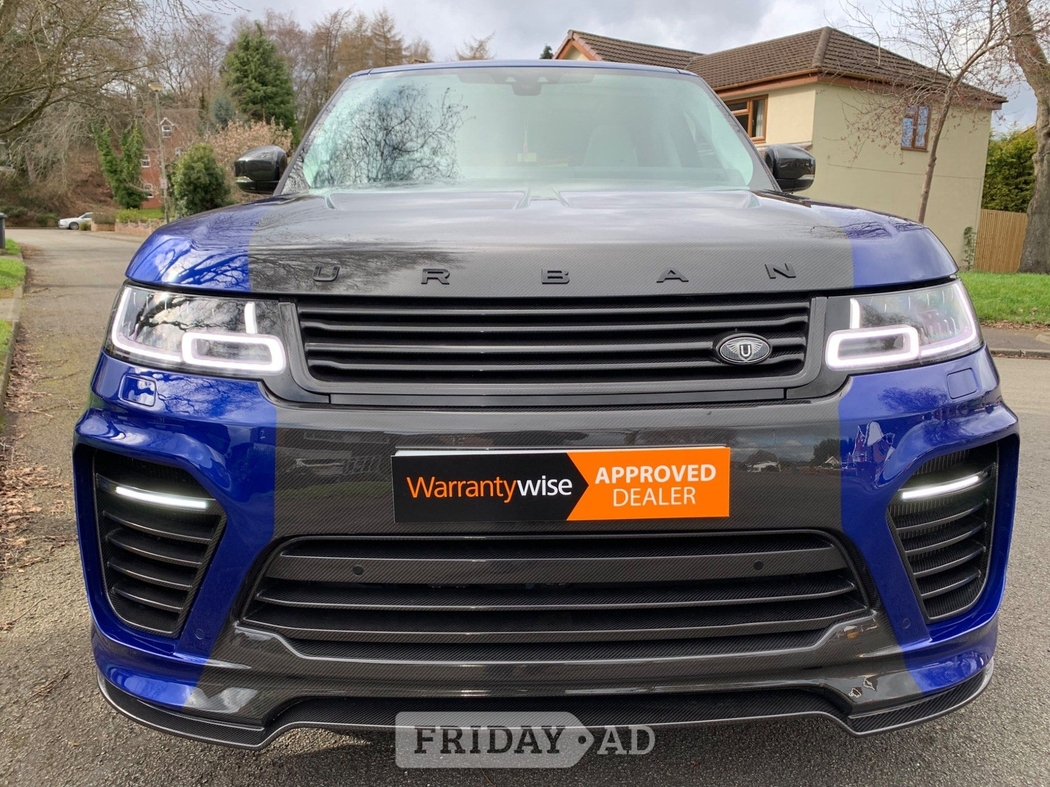 [ berth ]Land Rover Range Rover Sport