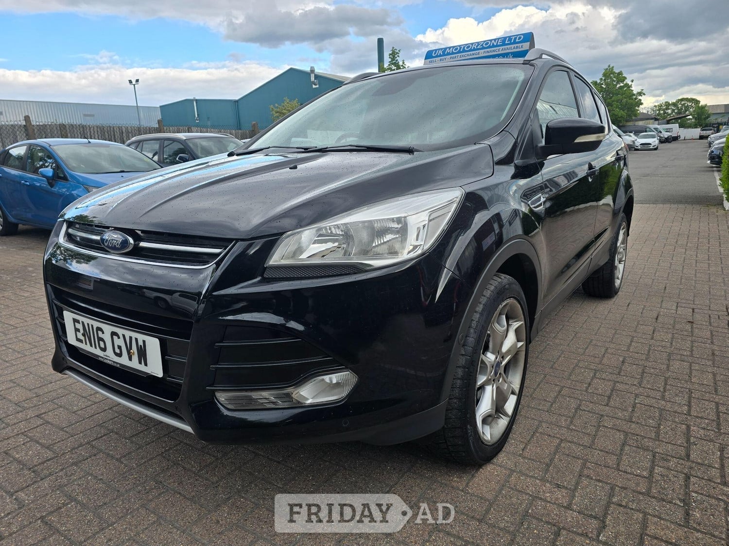 [ berth ]Ford Kuga
