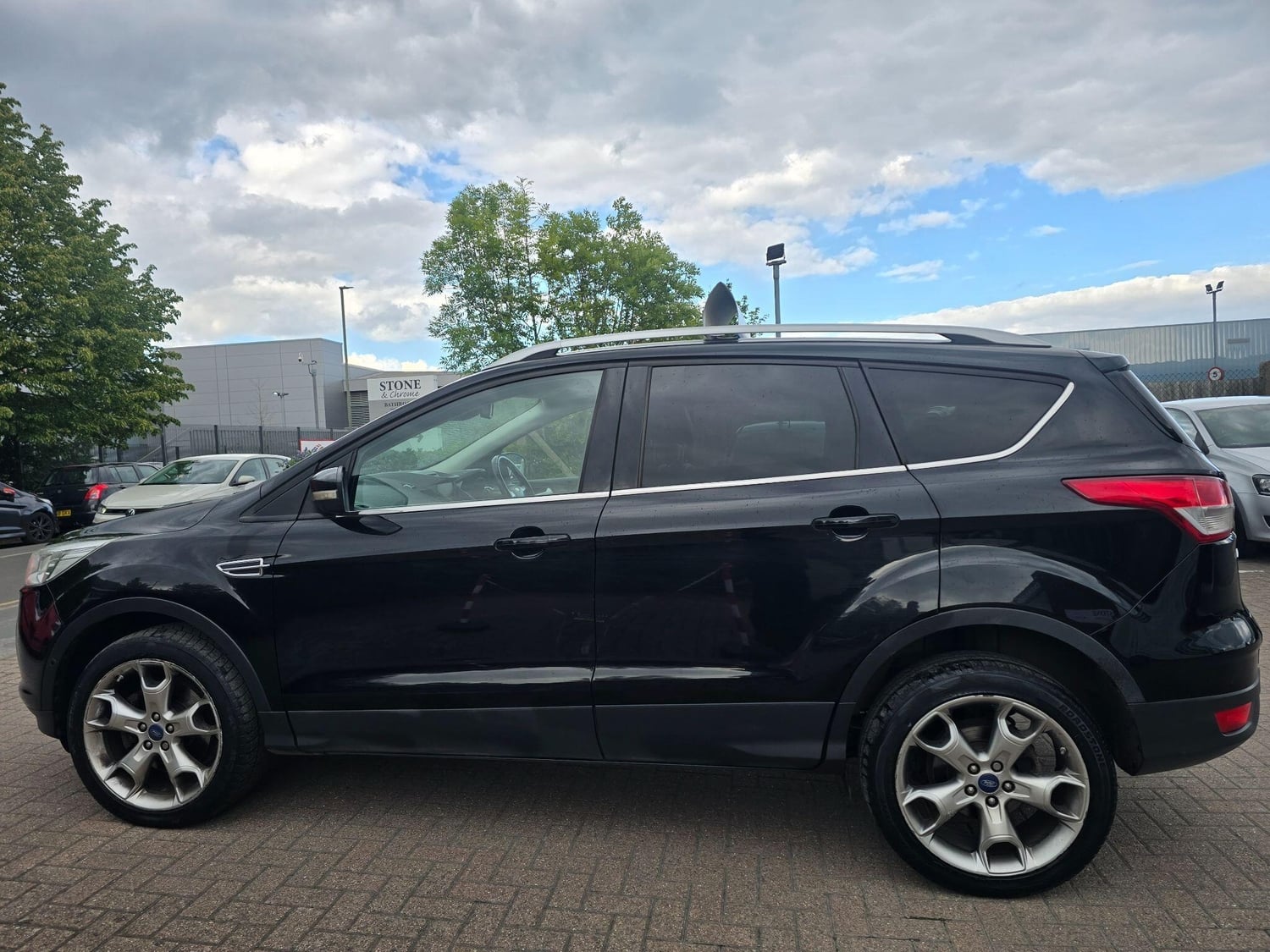 Ford Kuga 2016 - Cars in Camberley