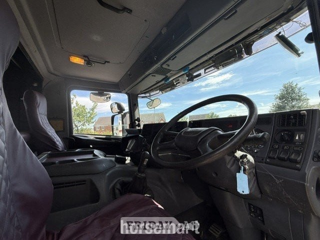 [ berth ]Whittaker Professional Transporter