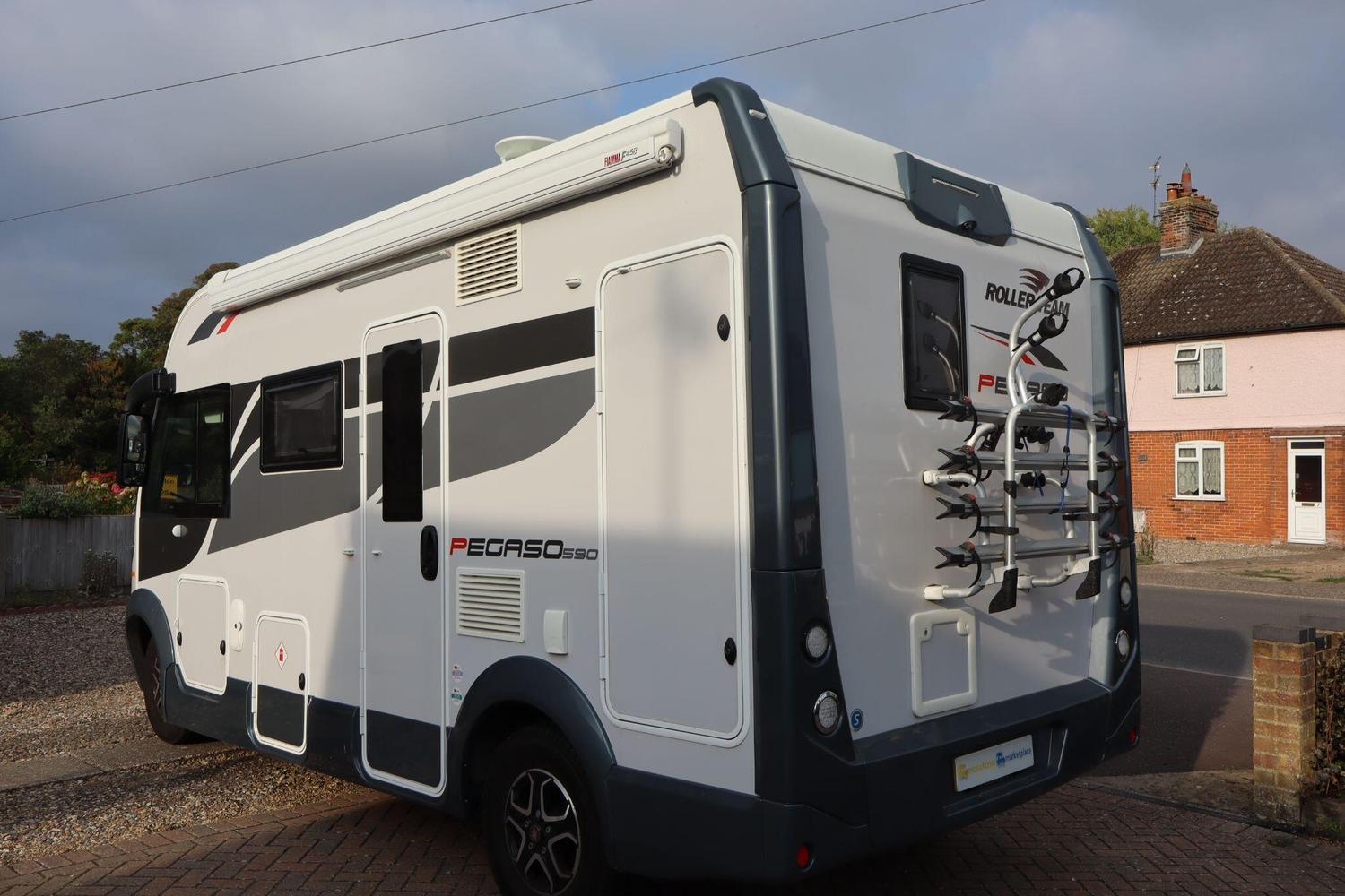 [4 berth ]Roller Team Pegaso 590