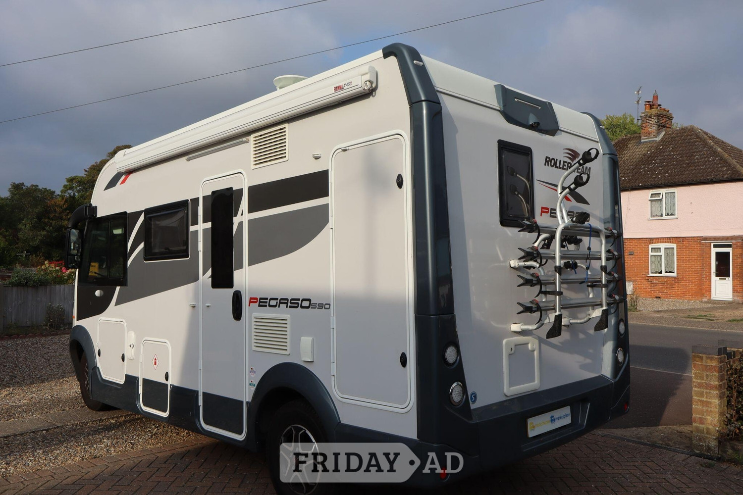 [4 berth ]Roller Team Pegaso 590