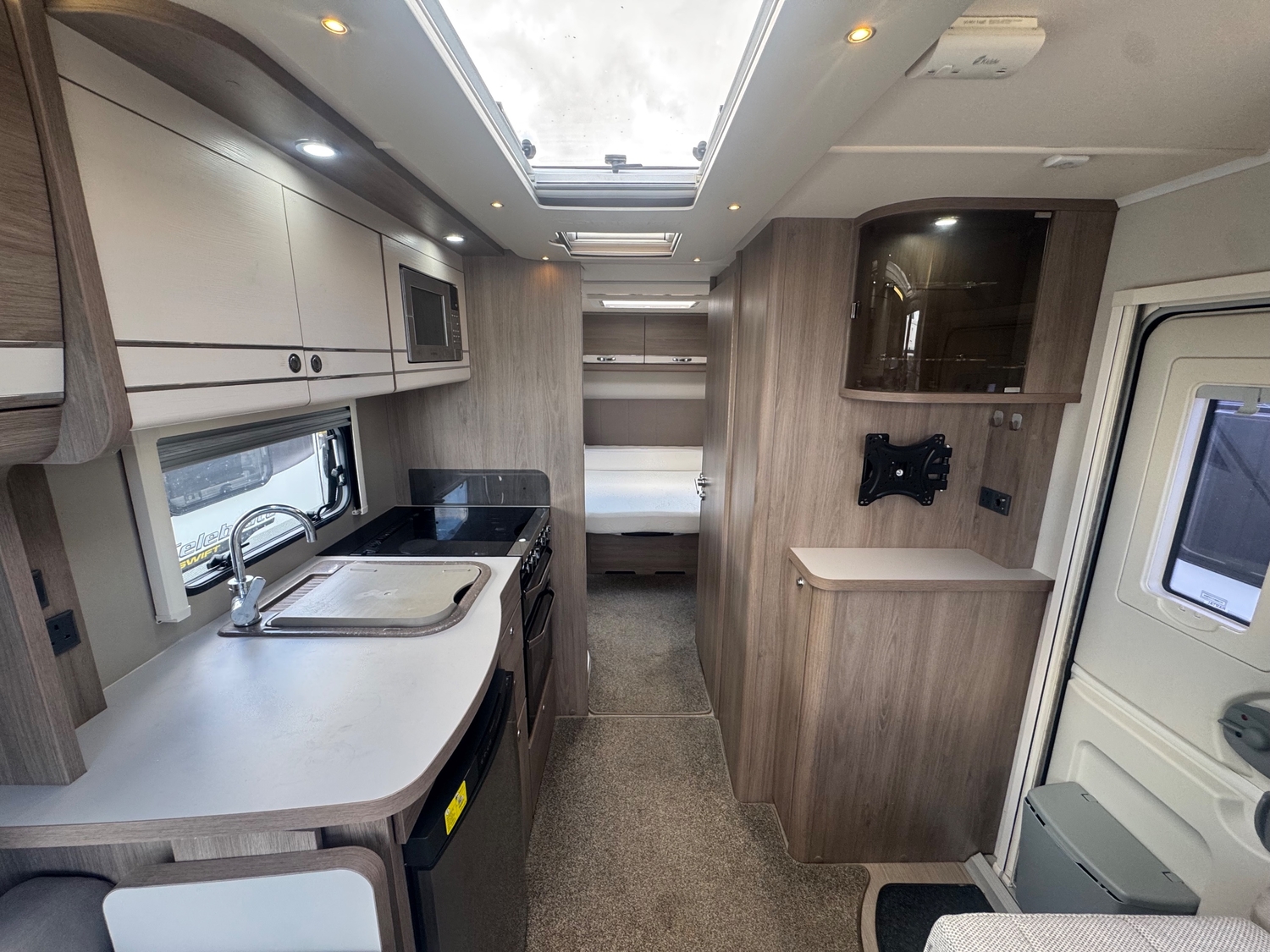 Compass Capiro 2017 - Motorhomes & Caravans