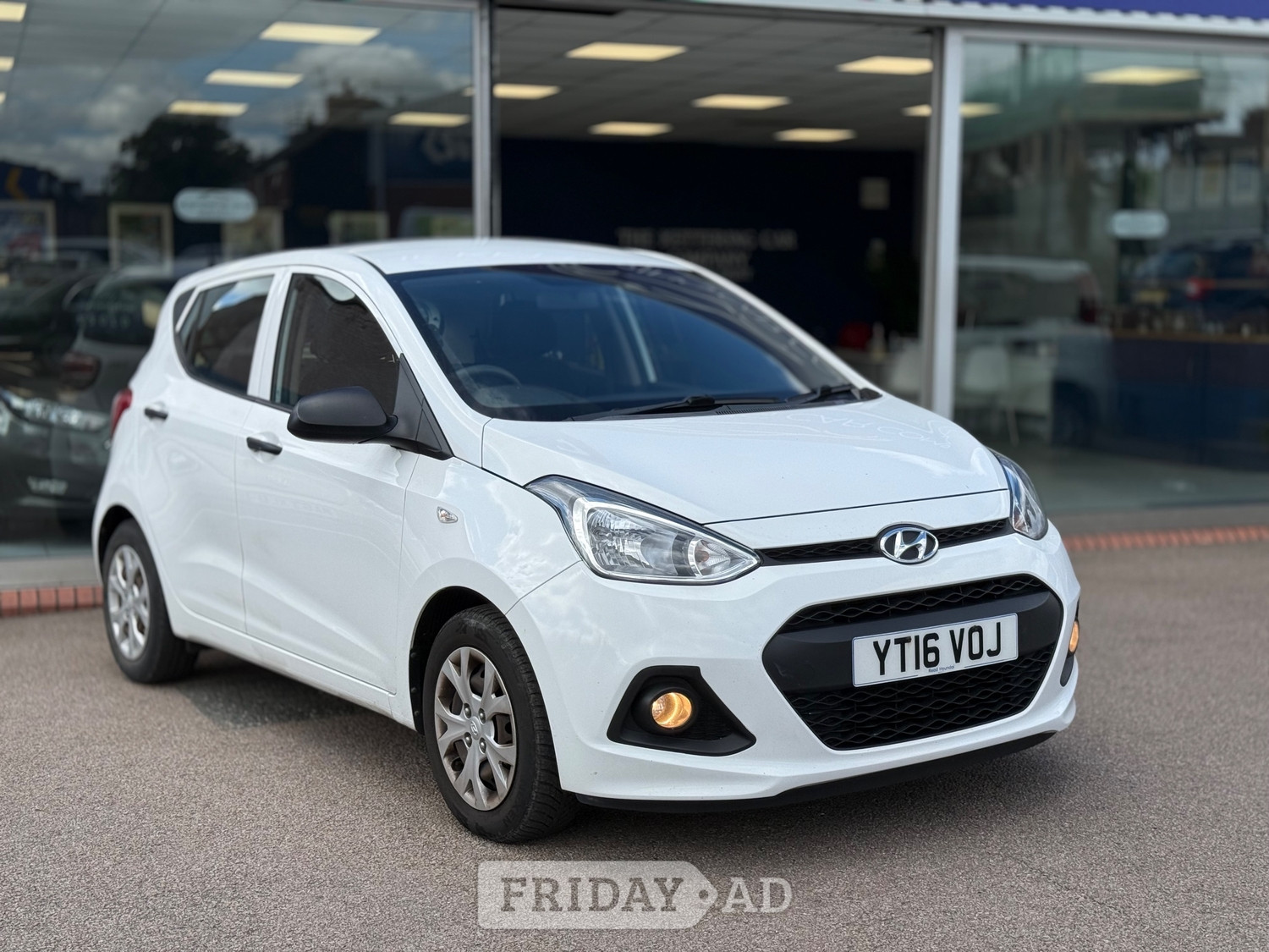 Hyundai i10 2016 in Kettering