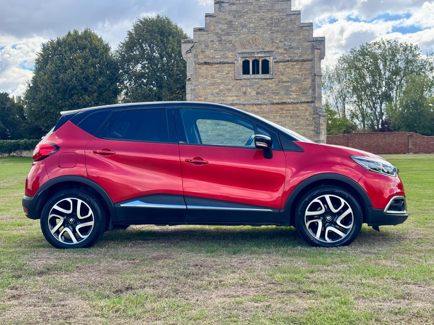 [ berth ]Renault Captur