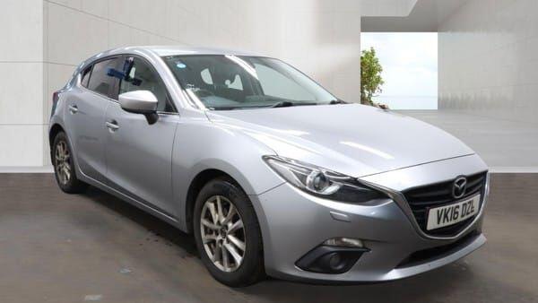 Mazda 3 2016 in Hillingdon