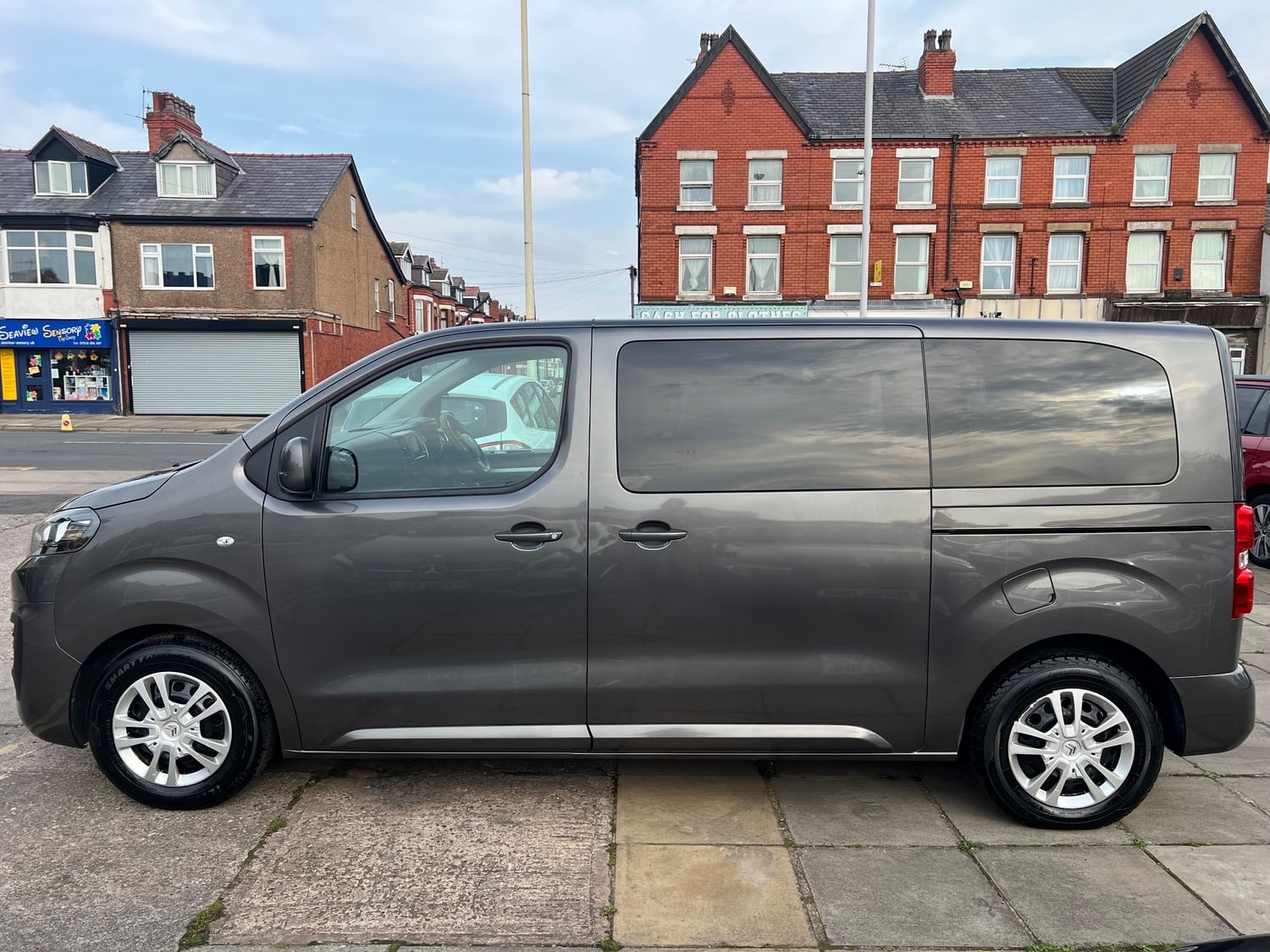 Citroen Spacetourer 2017 - Cars in Wallasey