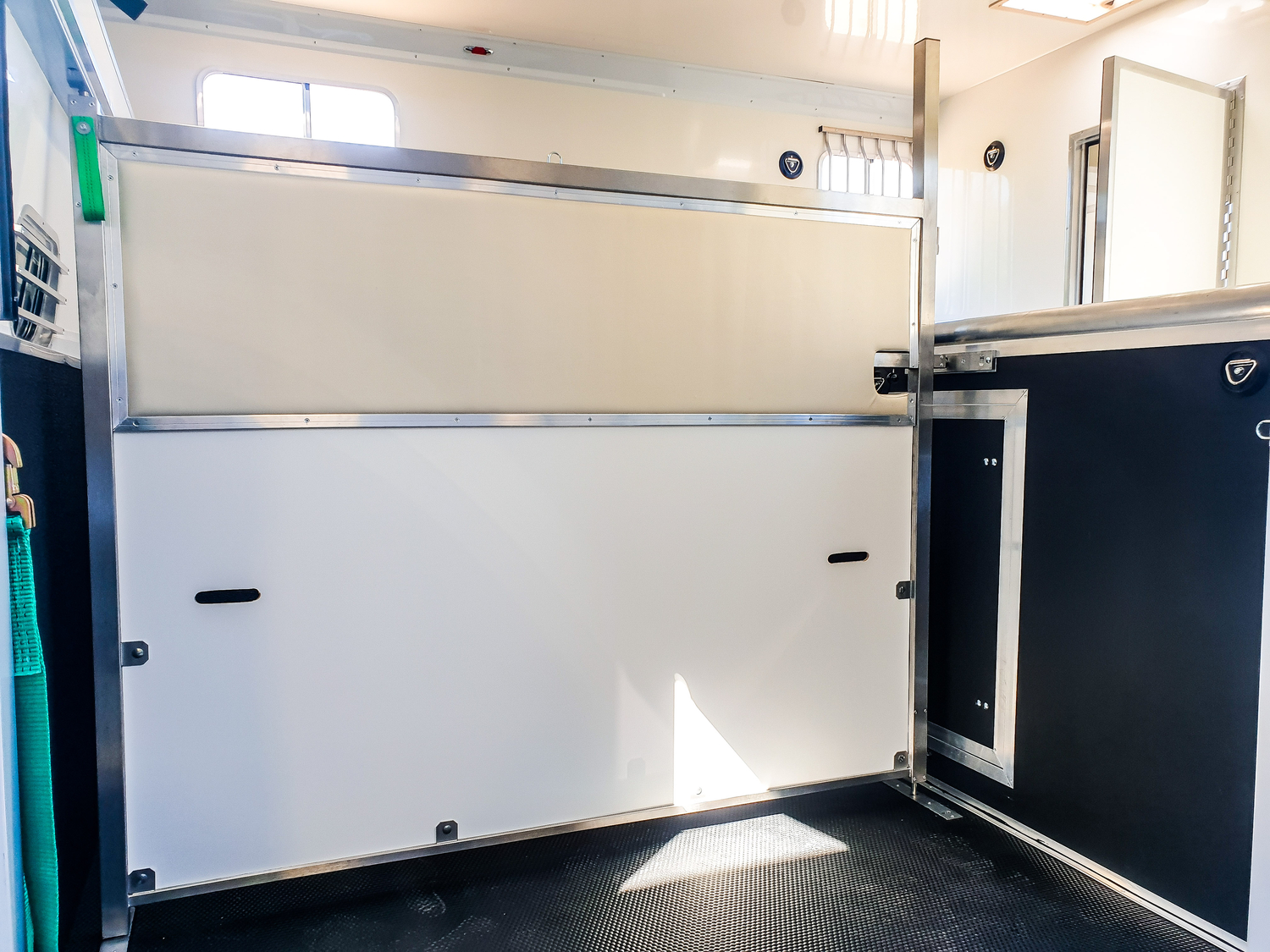 Marlborough Hunter  Horsebox - Trailers & Horseboxes