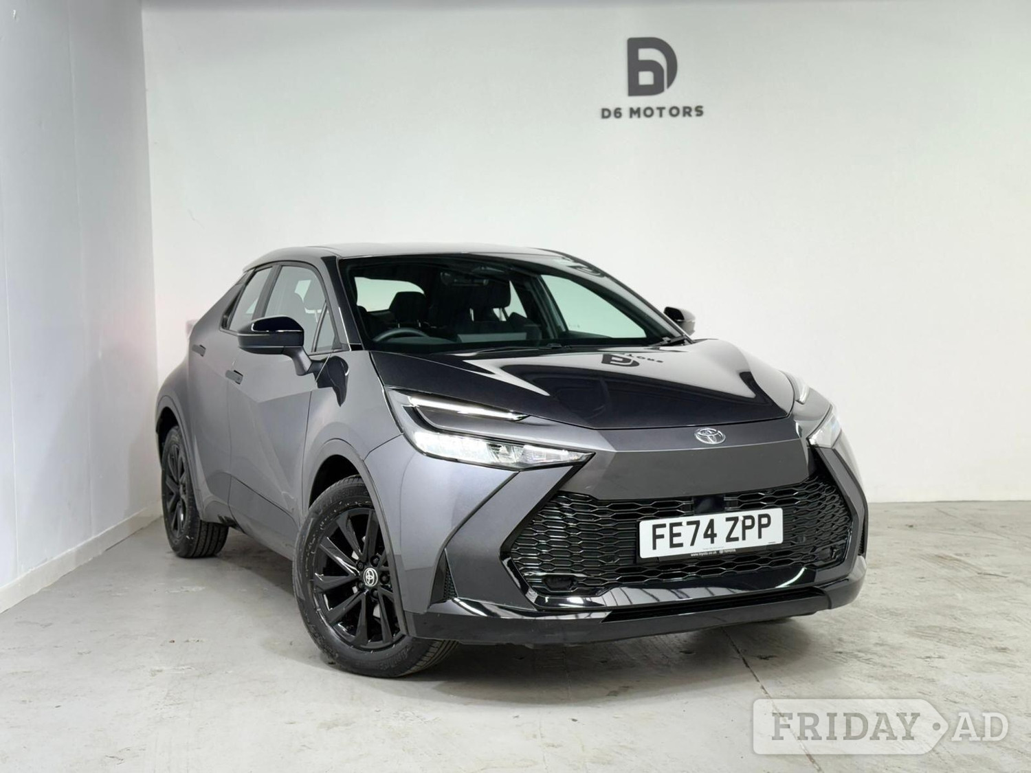 Toyota C-HR 2024 in Brent