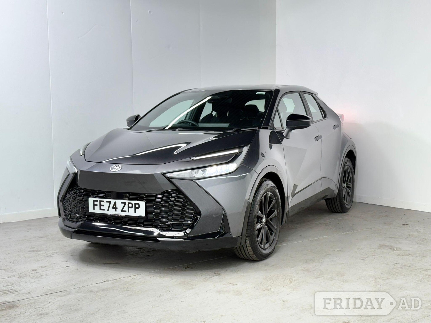 Toyota C-HR 2024 - Cars