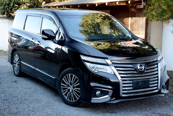 Nissan Elgrand 2015