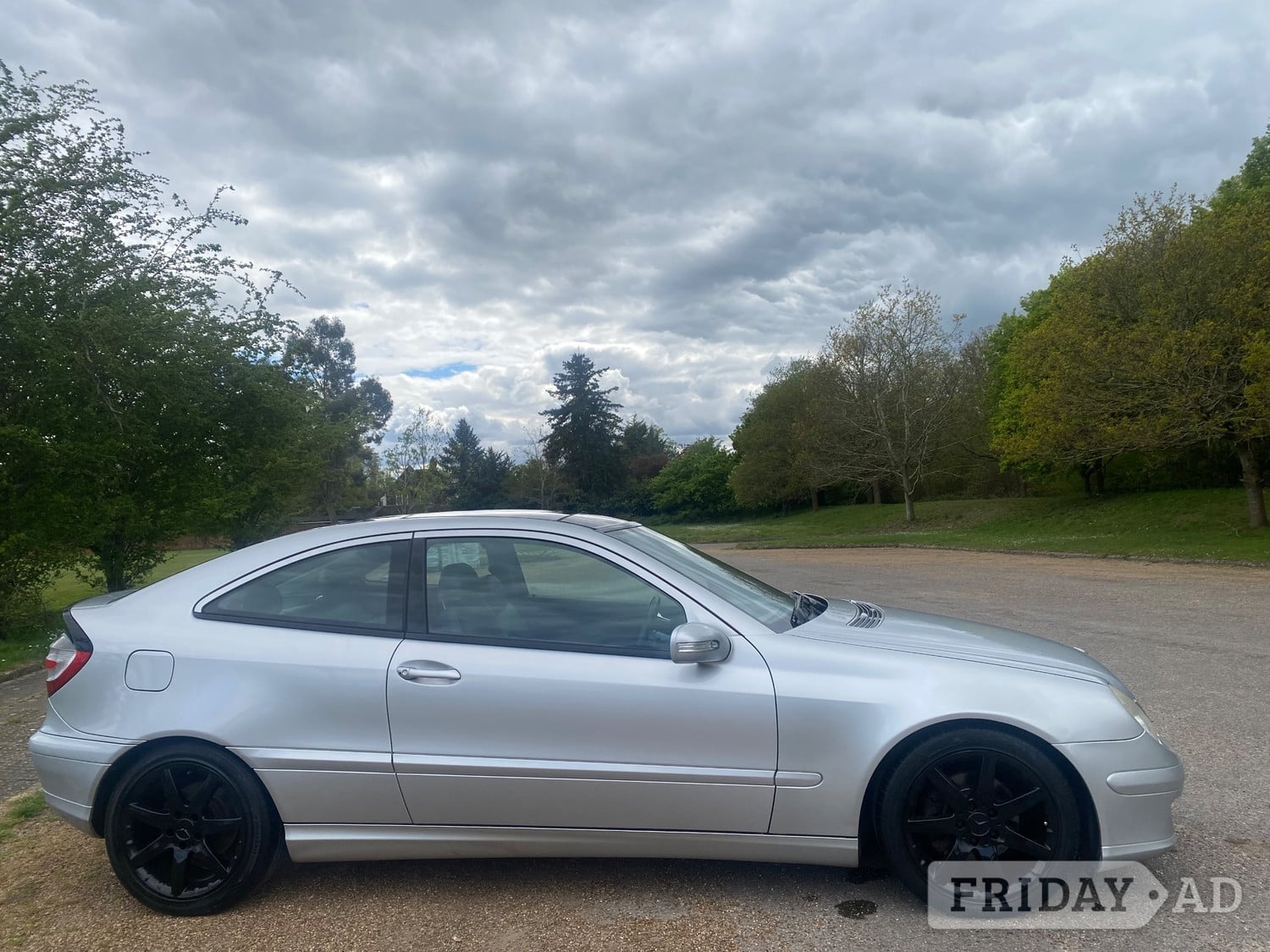 [ berth ]Mercedes-Benz C Class