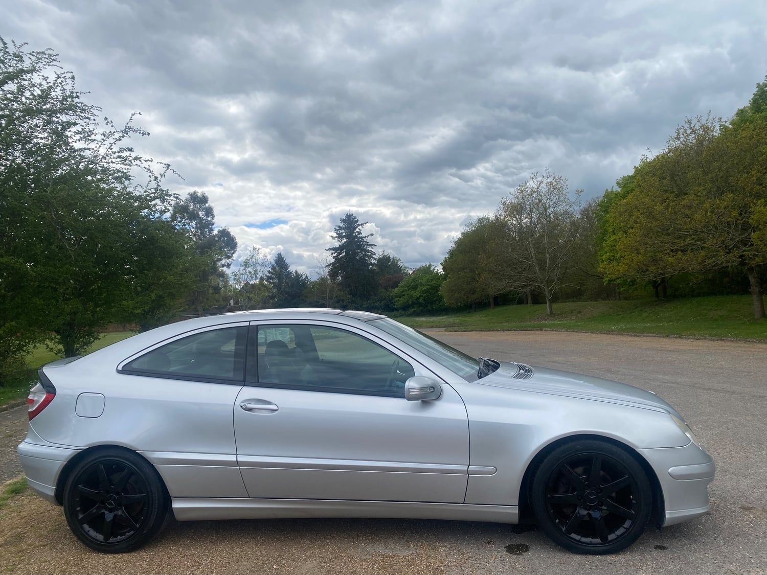 [ berth ]Mercedes-Benz C Class