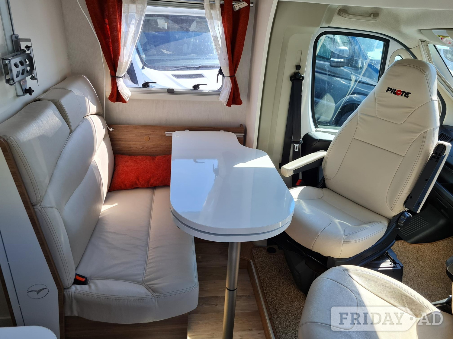Pilote Pacific P650GJ Essentiel Highbridge