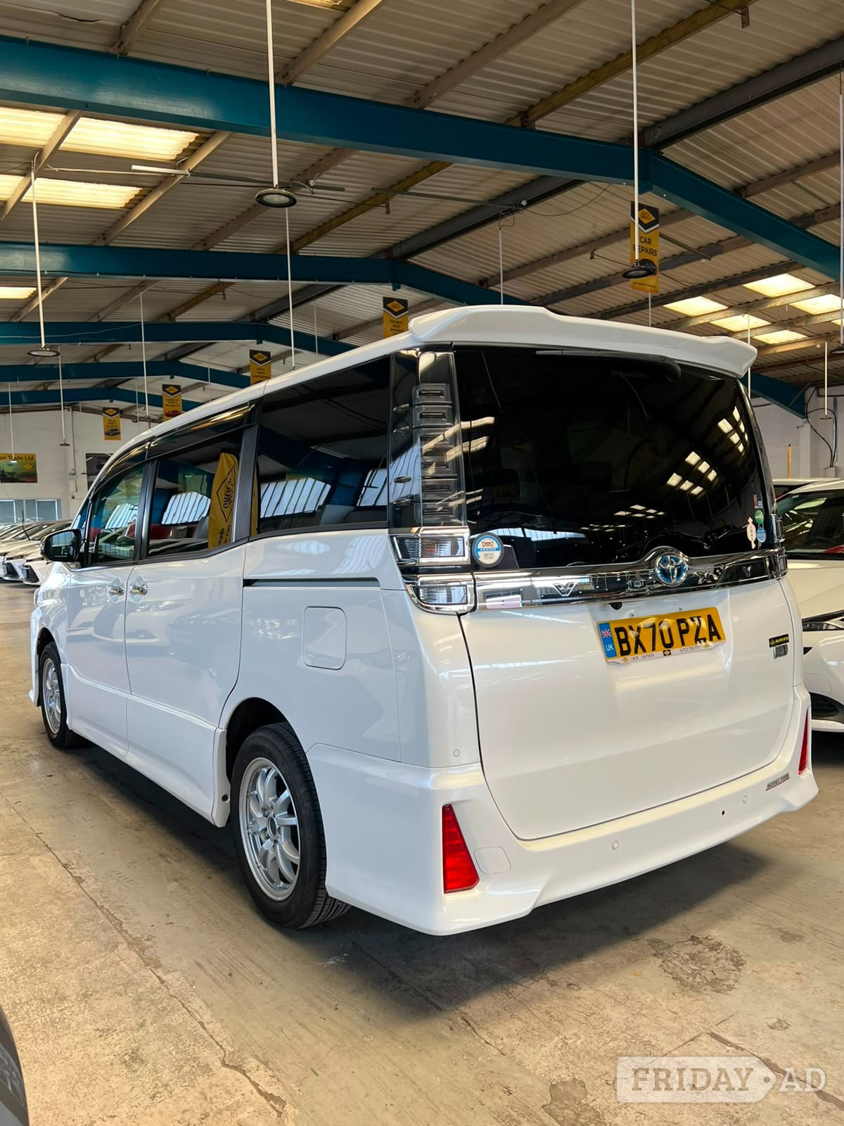 Toyota Voxy 2020 - Cars in Birmingham