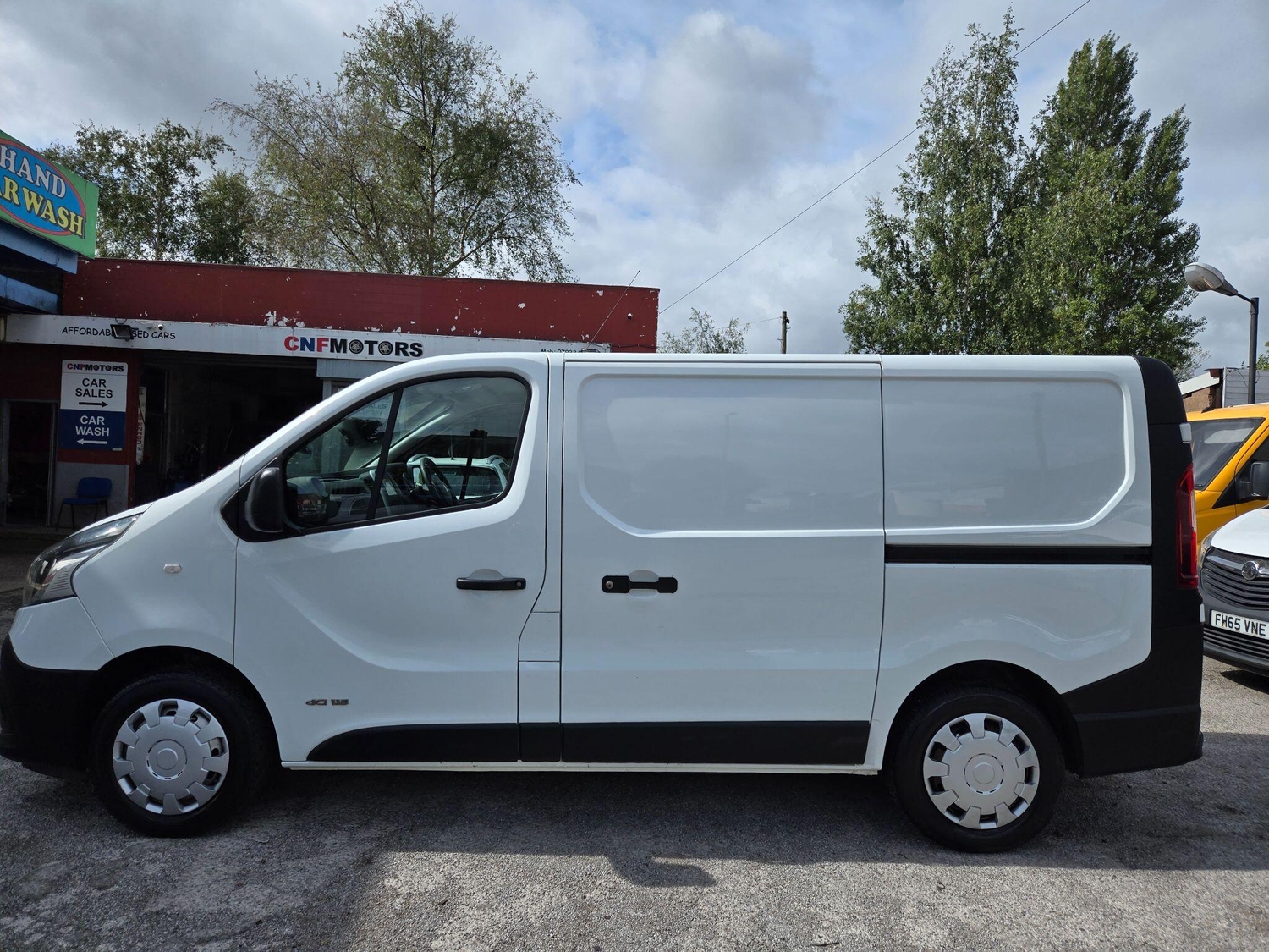 Renault Trafic 2015 - Vans & Commercial Vehicles in Walsall