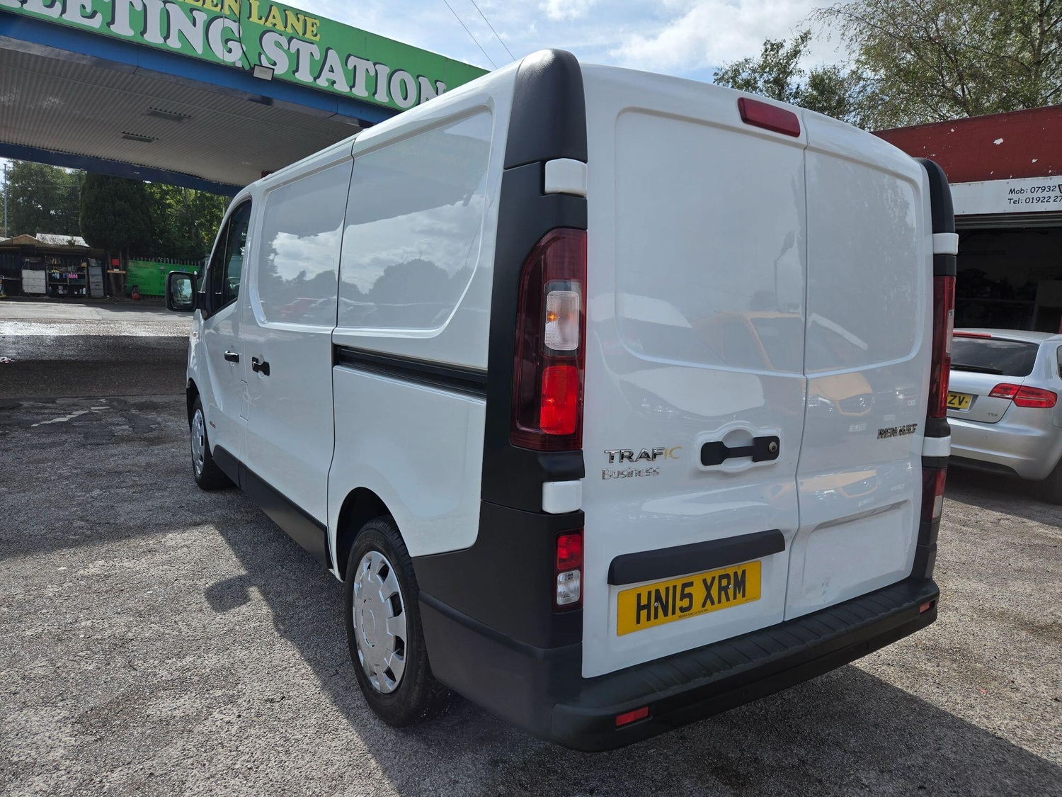 Renault Trafic 2015 - Vans & Commercial Vehicles