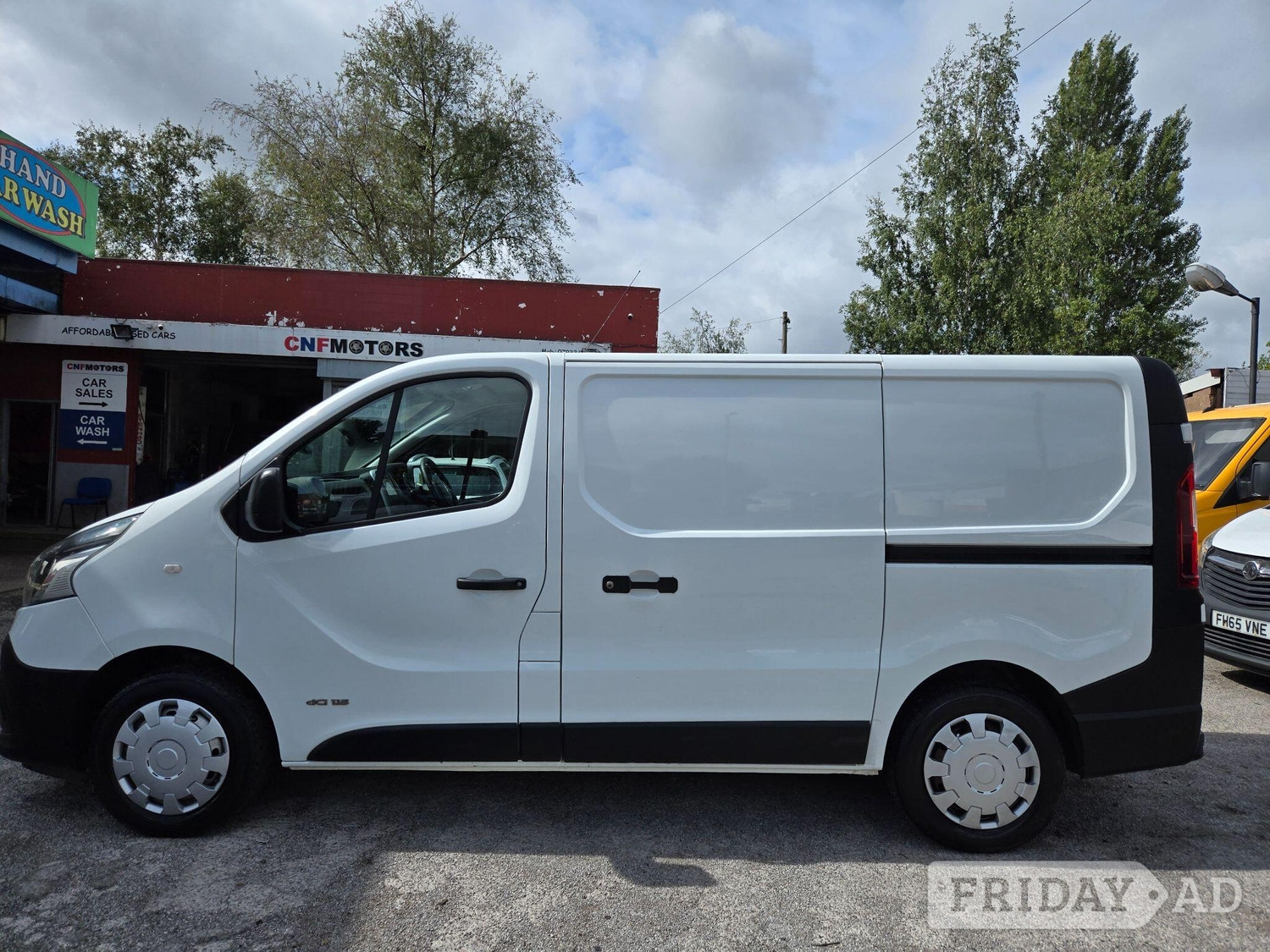Renault Trafic 2015 - Vans & Commercial Vehicles in Walsall