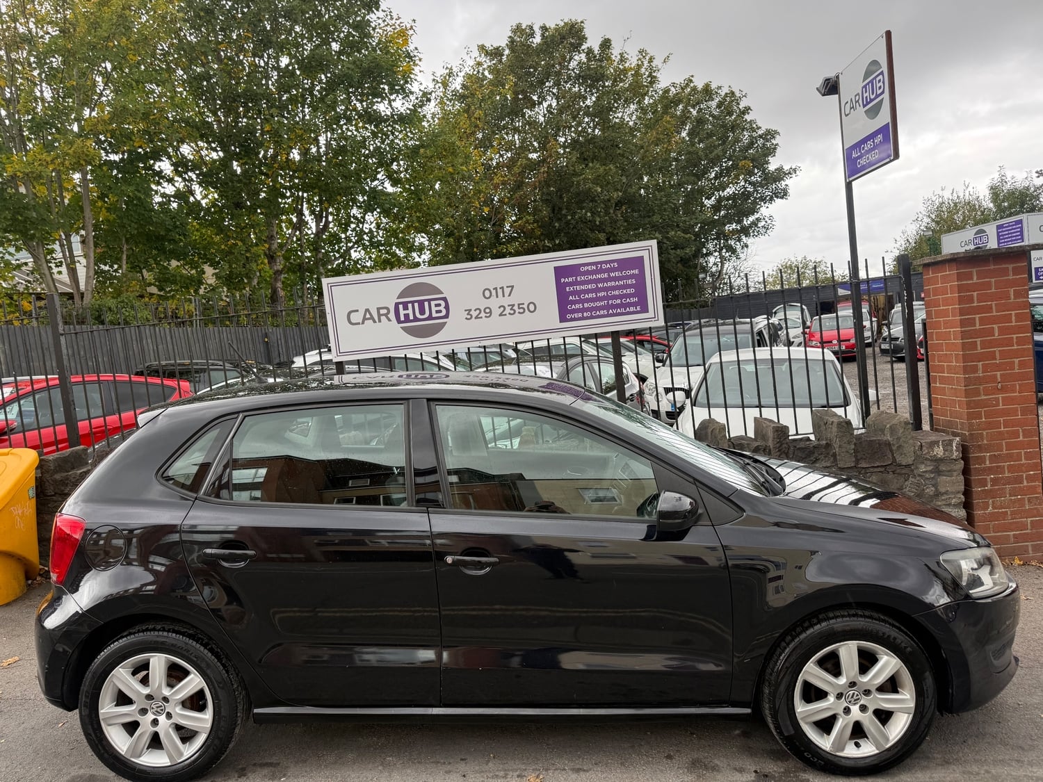 Volkswagen Polo 2011 - Cars