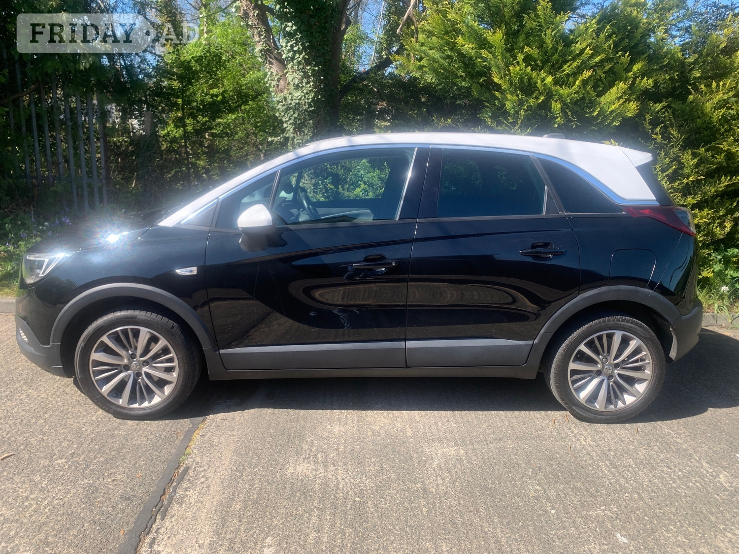 Vauxhall Crossland X 2019 - Cars in Epsom