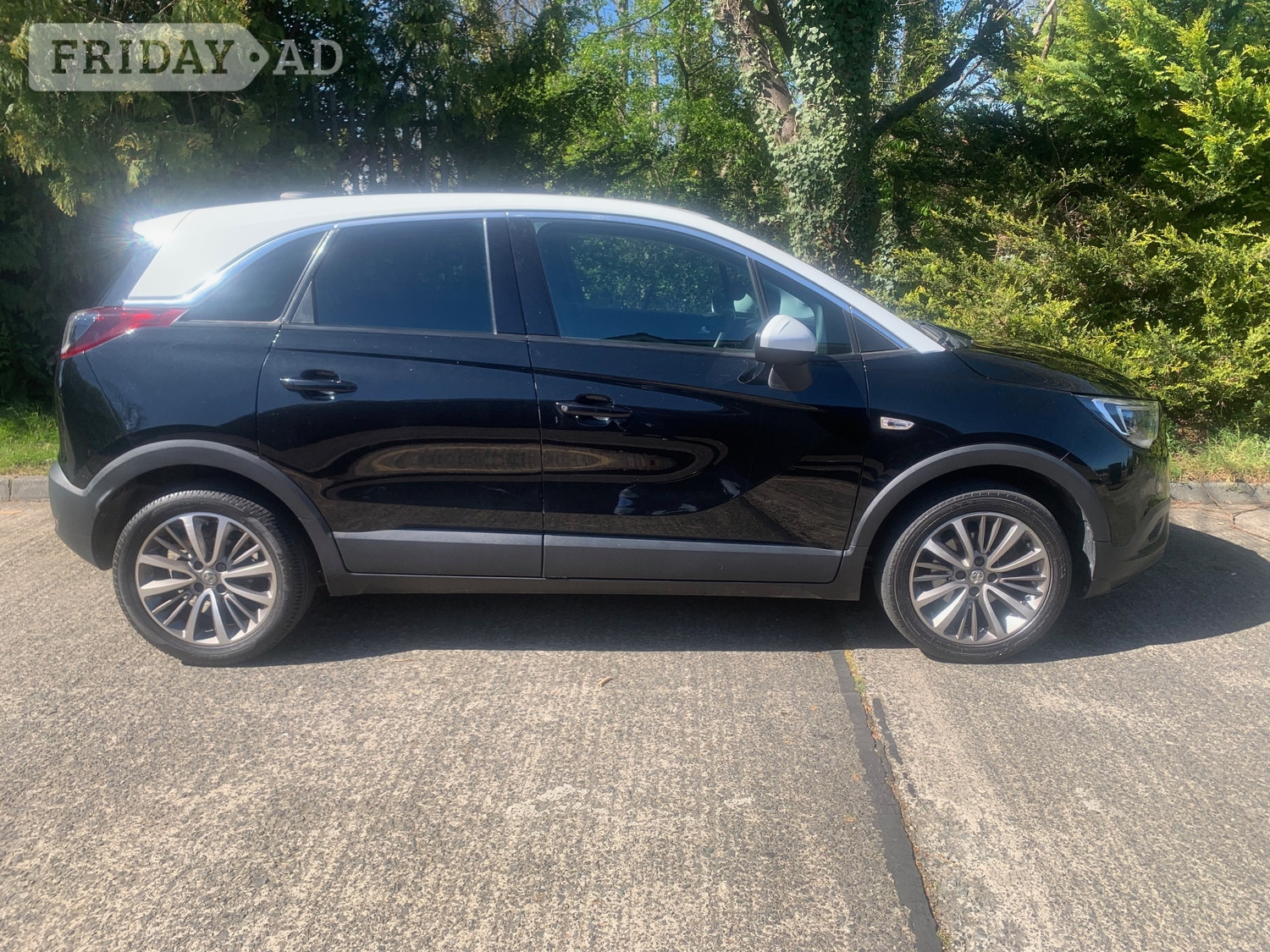 [ berth ]Vauxhall Crossland X