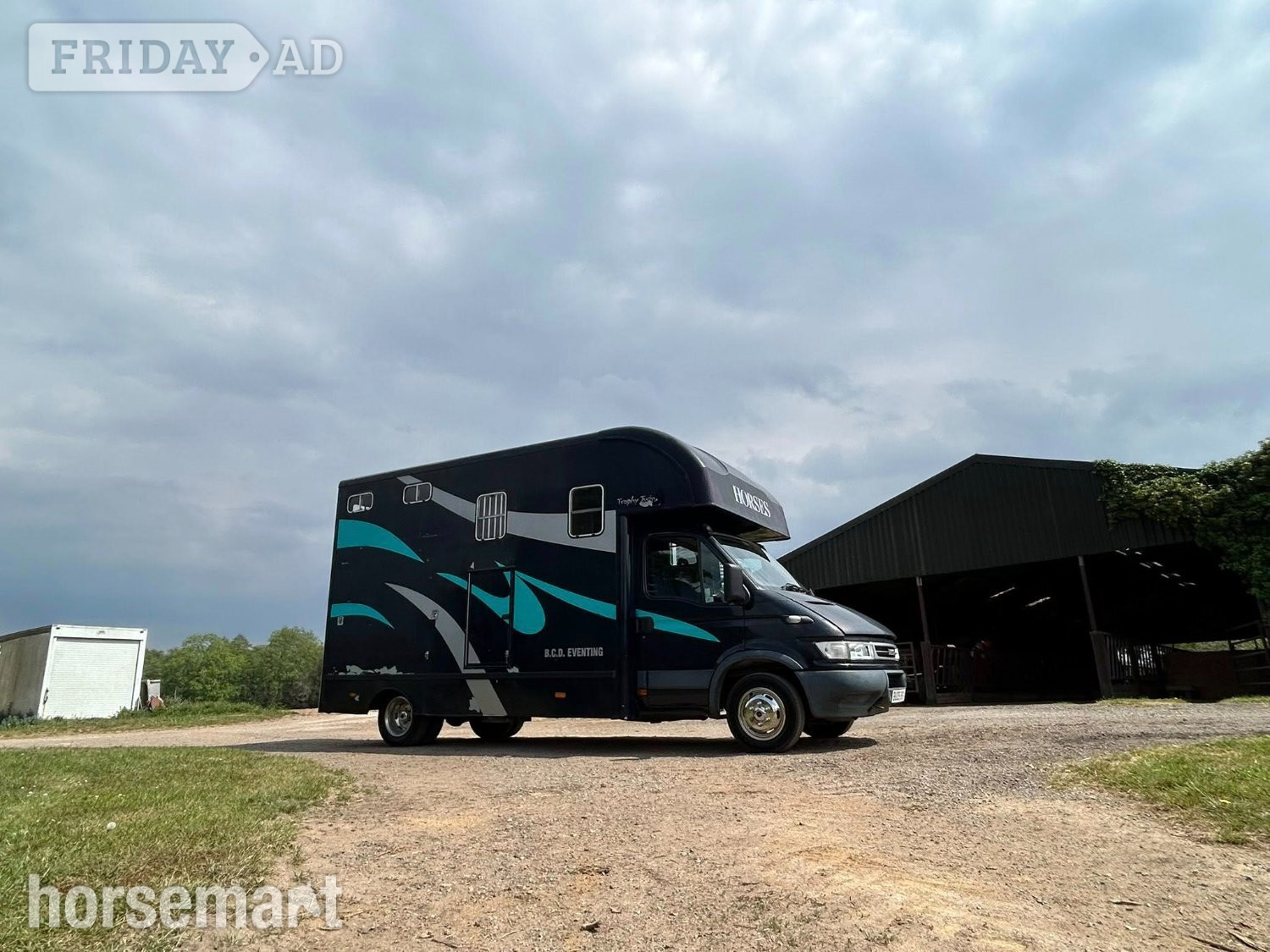 Peper Harow Trophy Twin SWB Iveco-ford Horsebox in Godalming