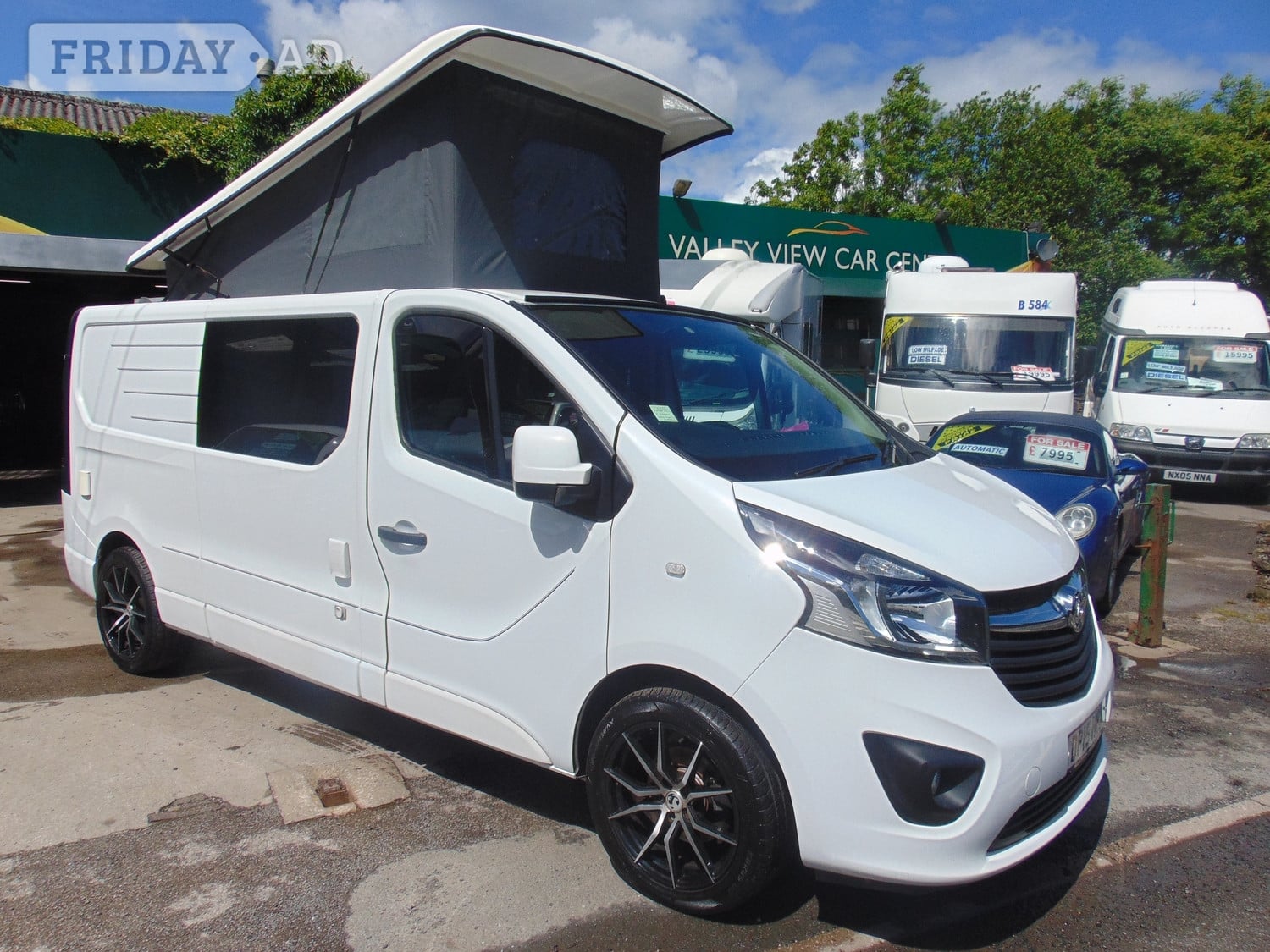 Vauxhall Vivaro 2015 in Keighley